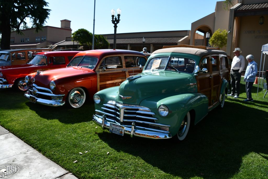 Woodies in the Valley Car Show